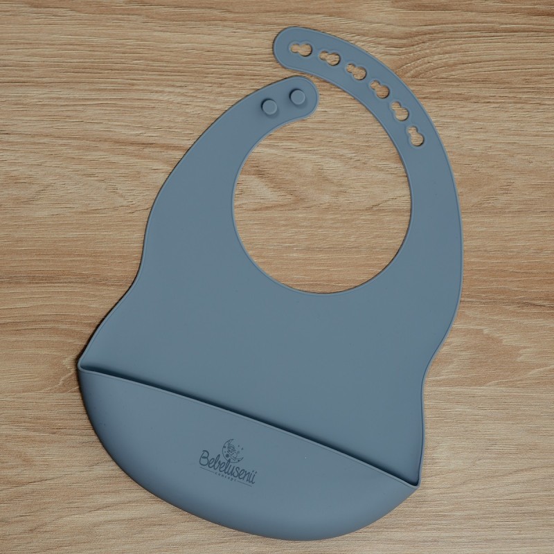 Bavetă cu buzunar și sistem de prindere reglabil, din silicon - Pebble